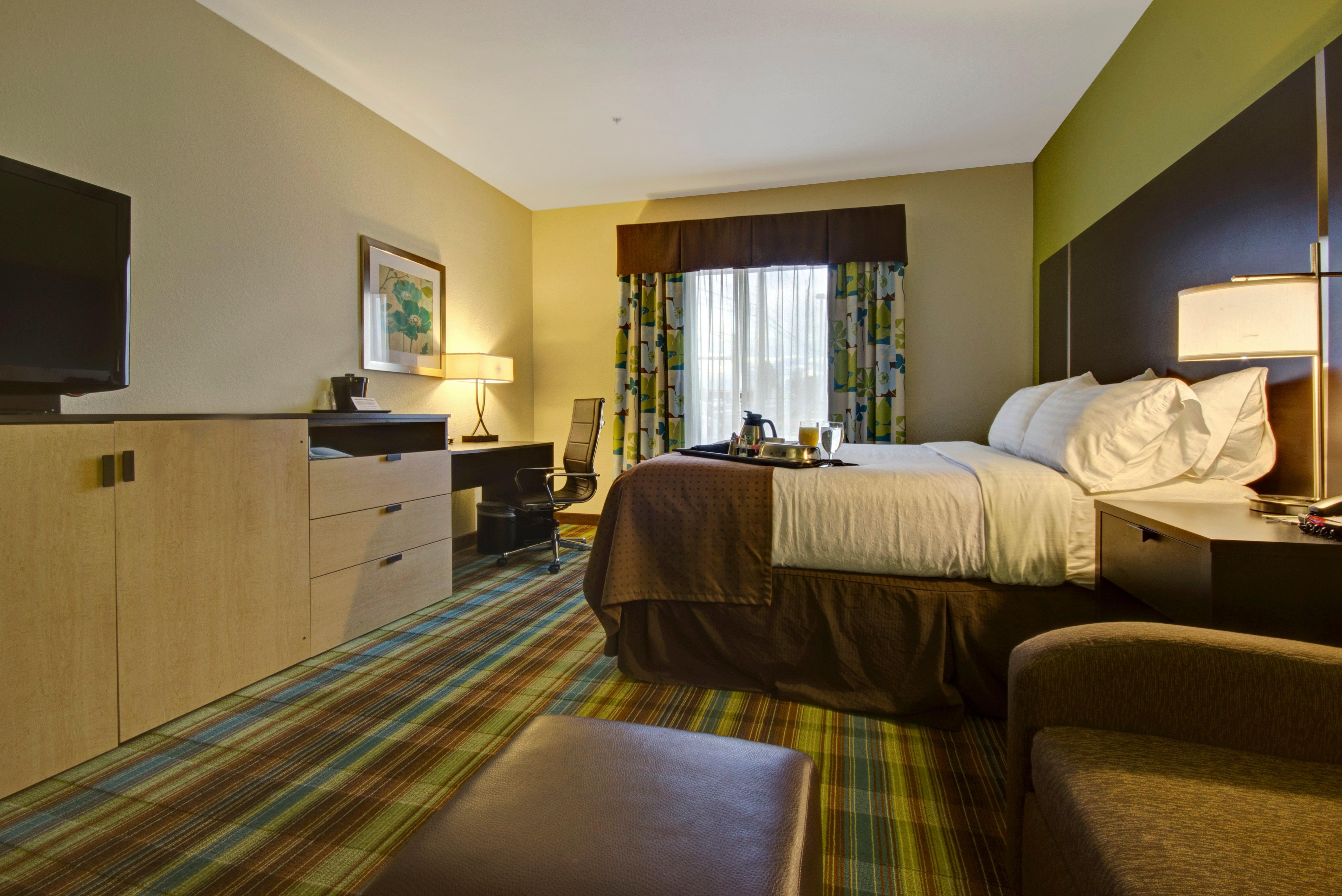 Holiday Inn Christiansburg Blacksburg By Ihg Exterior photo