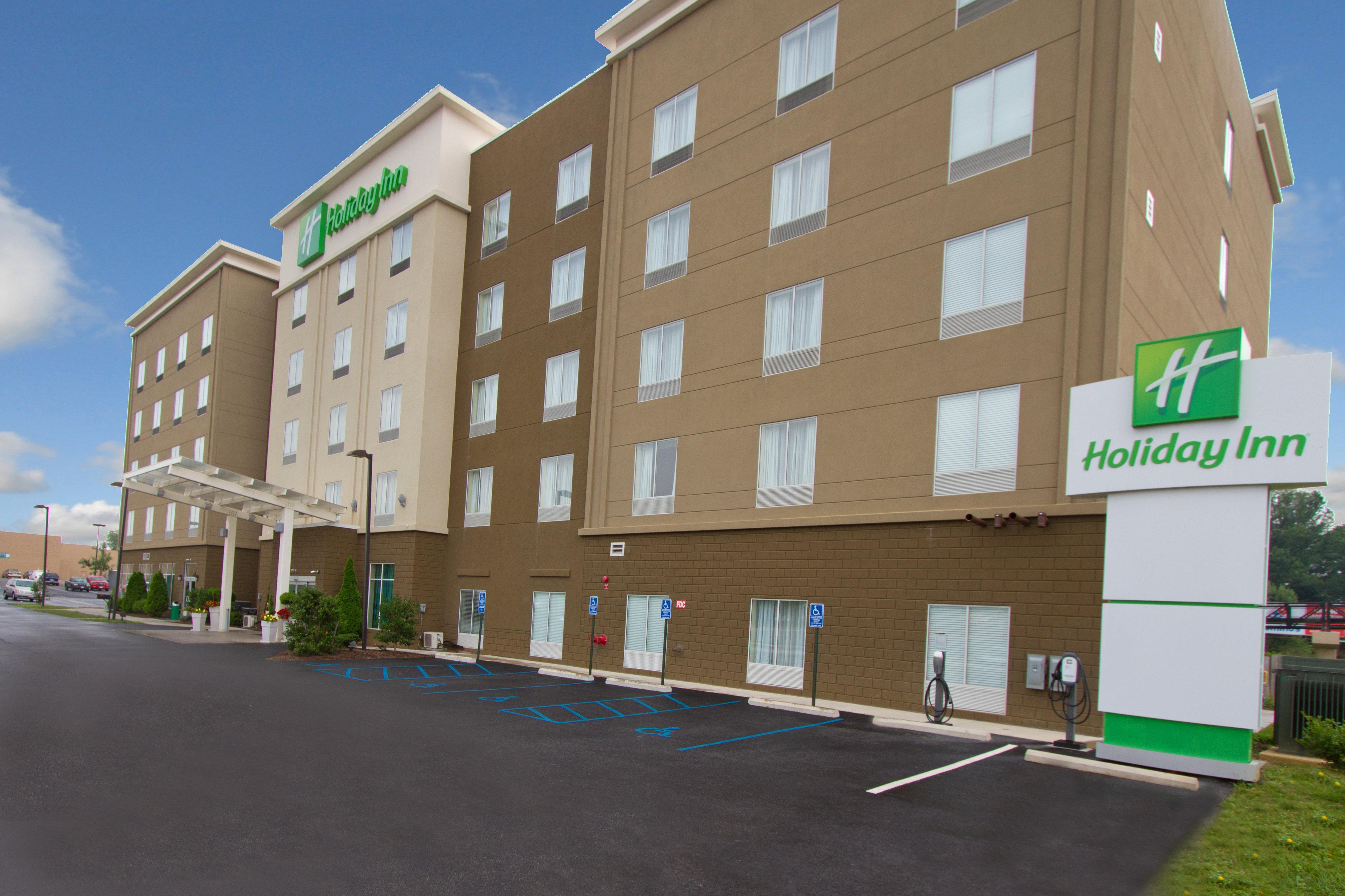 Holiday Inn Christiansburg Blacksburg By Ihg Exterior photo