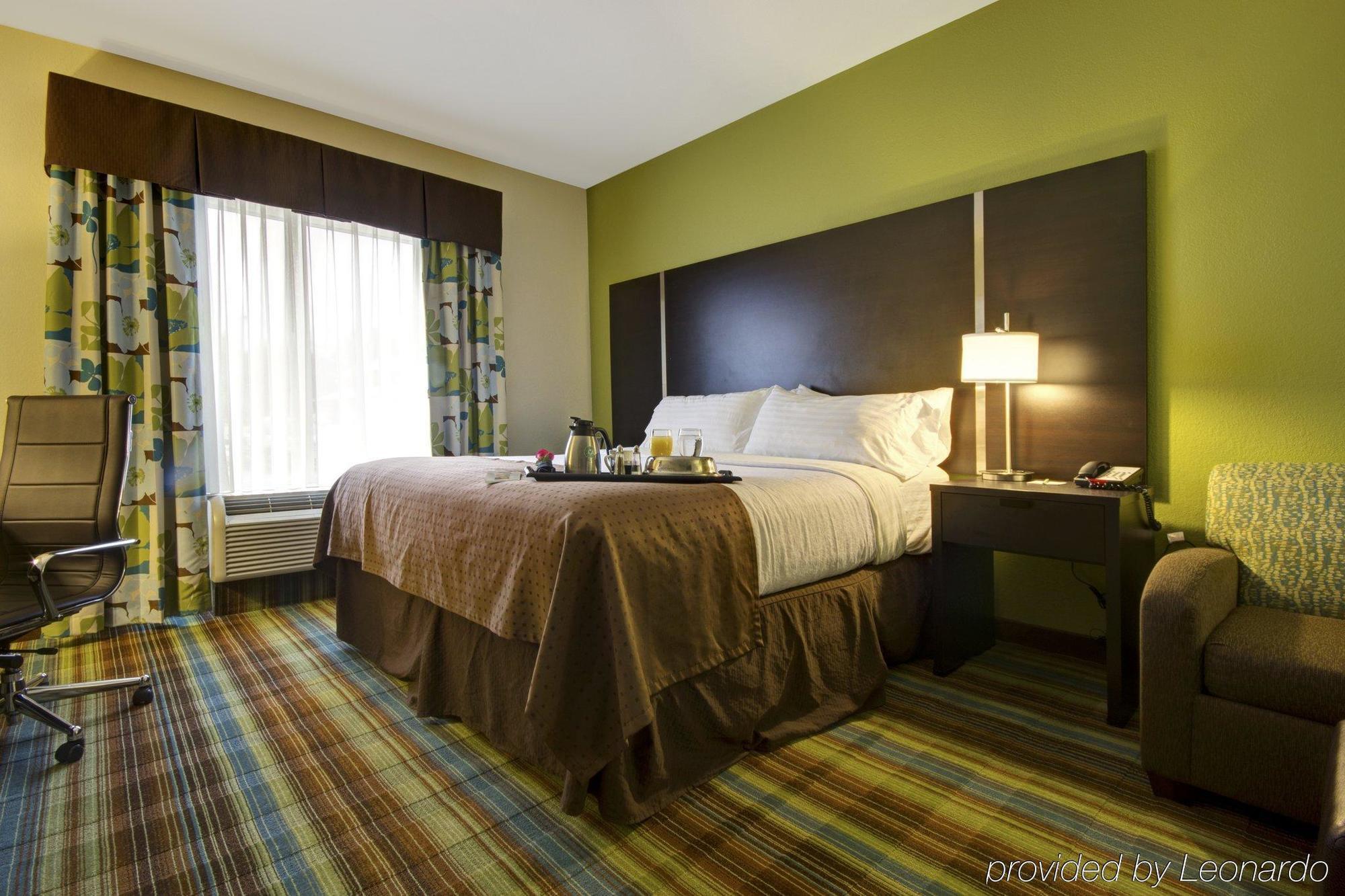 Holiday Inn Christiansburg Blacksburg By Ihg Exterior photo